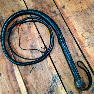 Kangaroo Hide Leather Bullwhip Black Color, 3ft to 14ft, 12/16 Plait Indiana Johns Professional Bullwhip