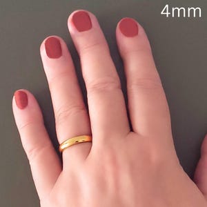 Women&#39;s Wedding Band - Yellow Gold Tungsten Wedding Ring 4mm or 6mm - Mens and Womens Wedding Bands - Tungsten Gold Rings