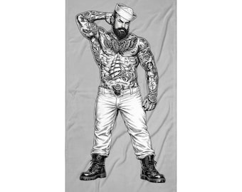 Olá Marinheiro #2 - Marinheiro Tatuado - Toalha de Praia LGBTQ no estilo finlandês