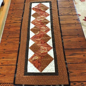 Quilted Zig Zag Table Runner