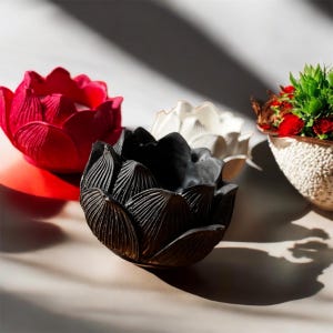 Blumenkerzenhalter, Kerzenhalter mit Blumendesign, romantische Tischdekoration