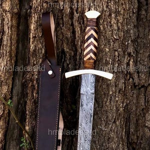 Viking Sword, Damascus Sword ,Hand Forged Sword, Long Sword, Sword, Real Sword, for Viking Costumes, Gift for Groomsmen, Wedding Gift Sword