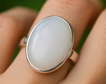 White Agate (Dure Najaf) Sterling Silver Ring: Handmade Boho Islamic Jewelry