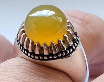 Yellow Agate Sterling Silver Signet Ring: Vintage-Inspired Healing Stone