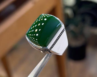 Green Agate Sterling Silver Ring: Handmade Yemeni Aqeeq Statement