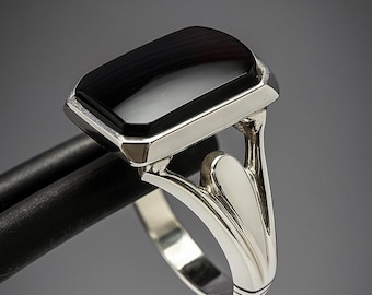 Handmade Yemeni Aqeeq Agate Ring: 925 Sterling Silver Islamic Jewelry