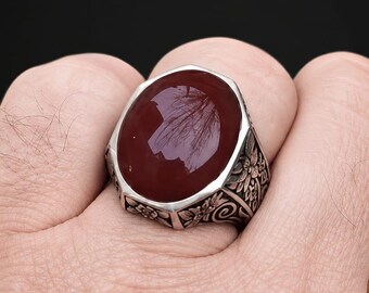 Men's Red Yemeni Aqeeq Ring, Sterling Silver, Cushion Square Agate, Islamic Style