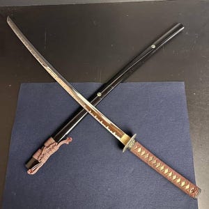 Handmade High Carbon Steel Katana: Full Tang Japanese Samurai Sword