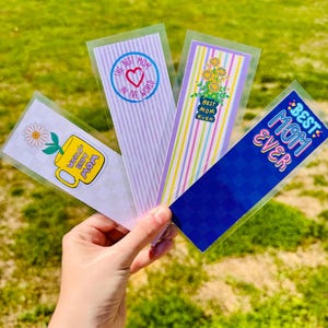 Mother’s Day Bookmark Set | Laminated “Best Mom” Bookmarks | Gift for Mom | Cute Mother’s Day Gift | Floral & Heart Designs