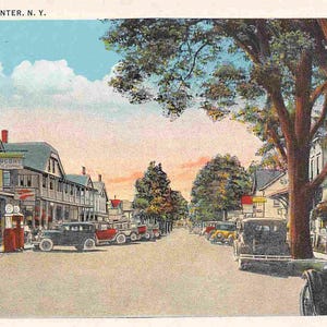 Carte postale Hunter New York des années 1920, les pompes à essence Main Street Cars