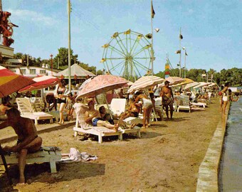 Sun Umbrella Vacation Indiana Beach Shafer Lake IN 1950s postcard