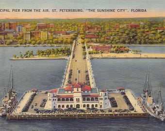 Municipal Pier From Air St Petersburg Florida 1941 linen postcard