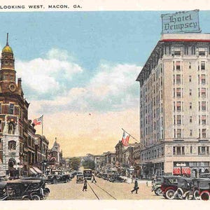 Cherry Street à la carte postale de l'hôtel Dempsey Cars Macon, Géorgie des années 1920
