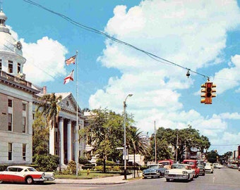 Main Street Court House Bartow Florida 1960s postcard