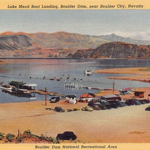 Lake Mead Boat Landing Boulder Dam, Nevada des années 40 Carte postale en lin