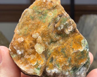 Calcédoine chromée Druzy - 144 g - Calcédoine scintillante double face avec quartz - Turquie