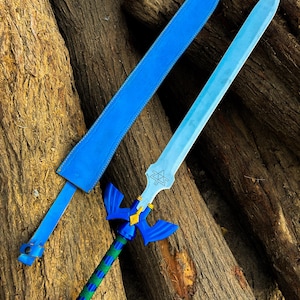 Hand-Forged Legend of Zelda Master Sword Replica: Cosplay Prop