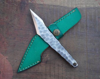 Cuchillo Kiridashi StoneBlade con funda de cuero, ideal como regalo para el Día del Padre o para el padrino de boda.