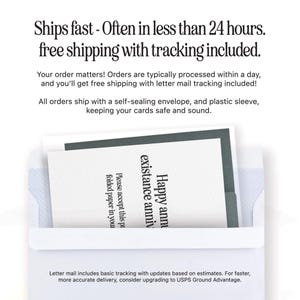 Puede incluir: Un sobre blanco que contiene una tarjeta con las palabras "Happy anniversary" y "existance anniv" impresas. El texto "Ships fast - Often in less than 24 hours. free shipping with tracking included" est&aacute; en la parte superior.