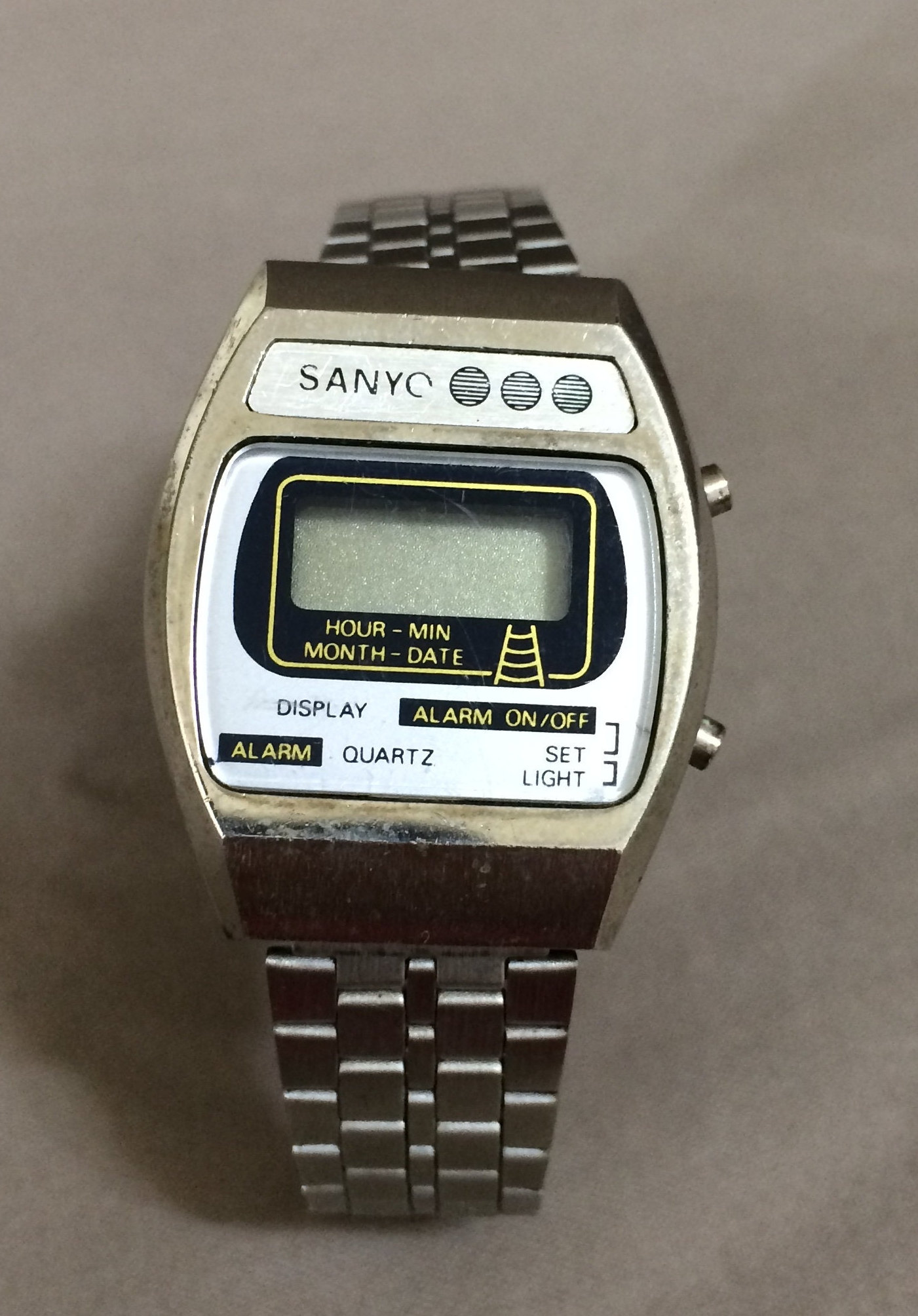 Sanyo cheap digital watch