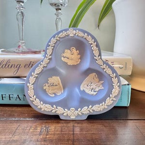 Vintage Blue Wedgwood Jasperware Club Shaped Trinket Dish
