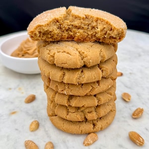 Grandma’s Classic Peanut Butter Cookies – Soft, Chewy, and Irresistibly Buttery!