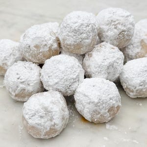 Keto Sugar-Free Gluten-Free Italian Wedding Cookies | Low-Carb | Diabetic-Friendly | Healthy Snack | Guilt-Free Desserts | No Sugar Added