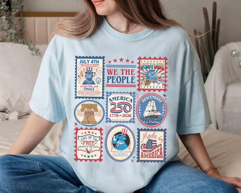 ディズニー マペット サム・イーグル アメリカ建国250周年記念切手Tシャツ、アメリカ 1776-2026 シャツ、ディズニー 7月4日 Tシャツ、ディズニーランド ファミリー旅行 画像 3