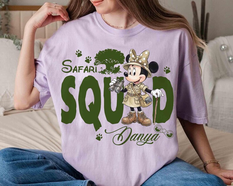Personlig Disney Musse Pigg & Vänner Safari Djurriket T-shirt, Disney Safari Mode T-shirt, Låt oss bli vilda, WDW Safari Familjeresa 2026 Outfit bild 5