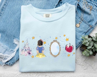 Watercolor Disney Snow White Princess T-Shirt, Snow White and the Seven Dwarfs Tee, Just One Bite, Girly aesthetic Disney Girls trip tee