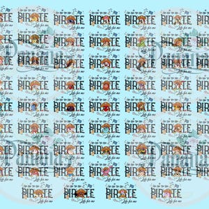 Peut inclure: Un fond bleu clair pr&eacute;sente de multiples motifs sur le th&egrave;me des pirates. Chaque motif comprend le mot "PIRATE" en gras, en noir, ainsi qu'un personnage de pirate de dessin anim&eacute; et la phrase "Yo Ho Ho Life for me."