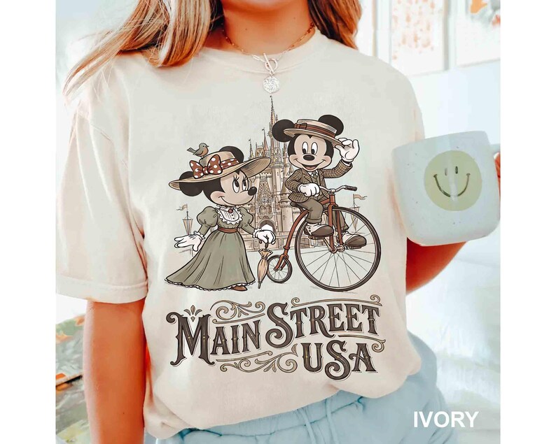 Vintage Musse och Mimmi Main Street USA-tröja, klassisk Disney-tröja för par på cykel, t-shirt med Disney-motiv, WDW Magic Kingdom-kläder bild 5