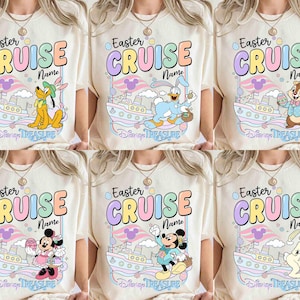 K&ouml;nnte beinhalten: Cremefarbene T-Shirts mit dem Text "Easter Cruise" in Pastellfarben, mit Disney-Figuren wie Pluto, Donald Duck, Chip, Minnie Mouse, Mickey Mouse und einem Hasen. Die Shirts haben eine Kreuzfahrtschiff-Grafik.