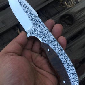 Handmade D2 Steel Skinner Knife: Engraved Hunting Bushcraft Knife