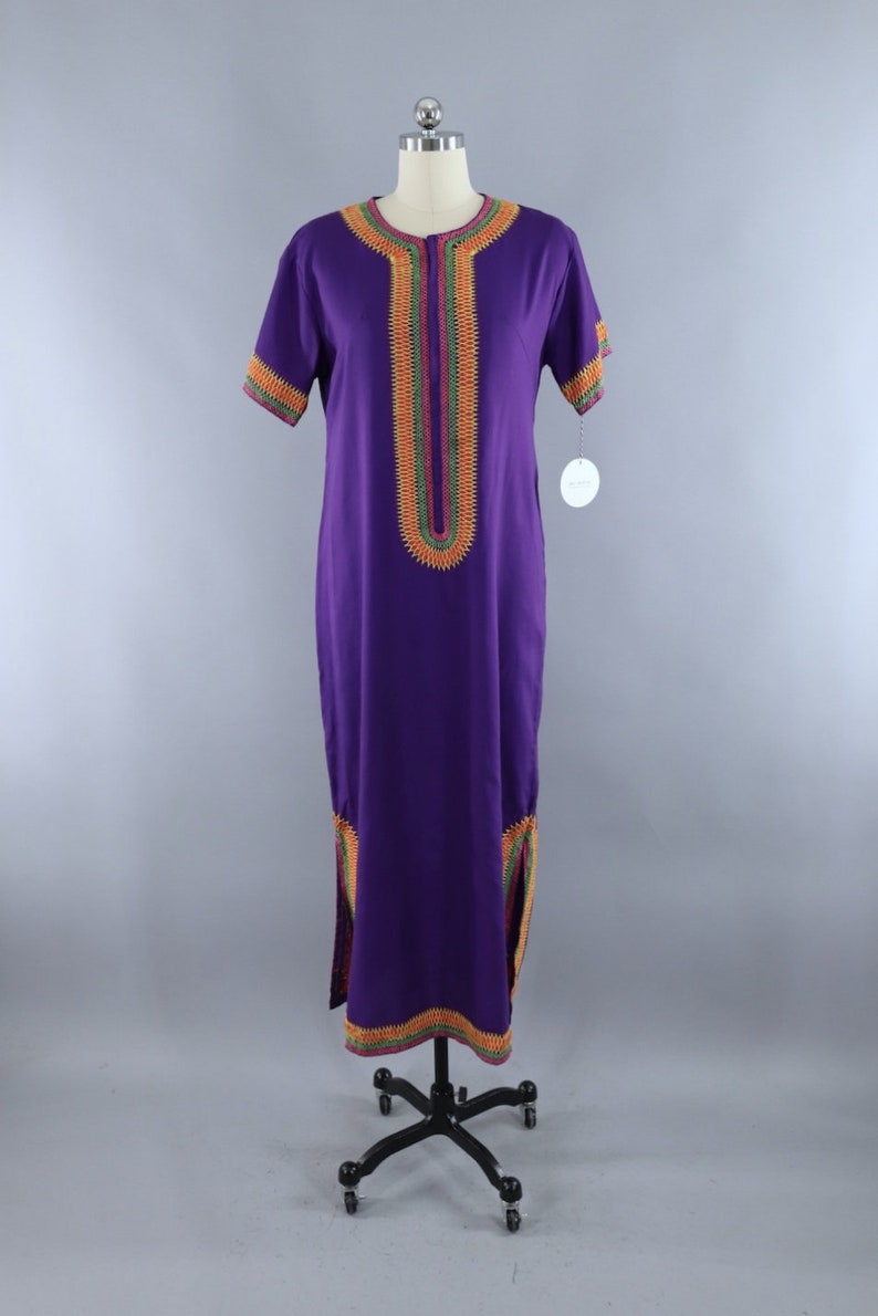 Vintage Embroidered Caftan Dress 1970s Purple Maxi Dress Long Hostess Dress Hippie Style Boho Kaftan