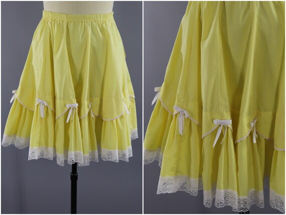 Vintage Full Skirt, Pastel Light Yellow, Line Danc