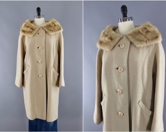 Cream Ladylike 1960s Overcoat With a Brown Mint Collar - Etsy