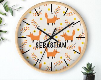 Gepersonaliseerde vos kinderkamerklok, wanddecoratie bosdieren, kinderkamer genderneutraal decor, customazed kraamcadeau, Scandinavisch decor