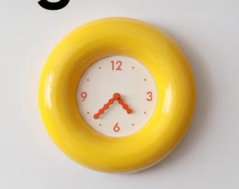 The Bagel Clock - Retro 70s 80s Style Room Decor Pop Art - Modern Funky - Chunky. Minimalist Modern Constructivist. Fun Quirky Kitchen Clock