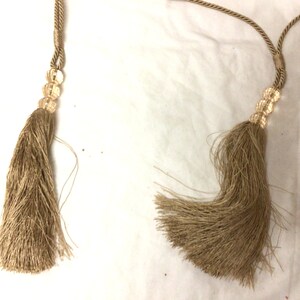 Package Of 2 Rose Gold 31 inch Acrylic Ball with 7 inch Tassels. T801B