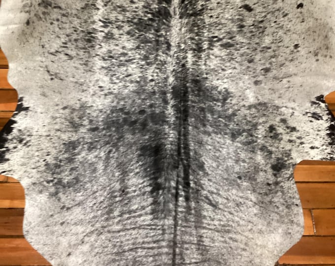 Salt and Pepper Hair on Cowhide, Cowhide Rugs.  upholstery leather.  cowhides.  CLHOH12