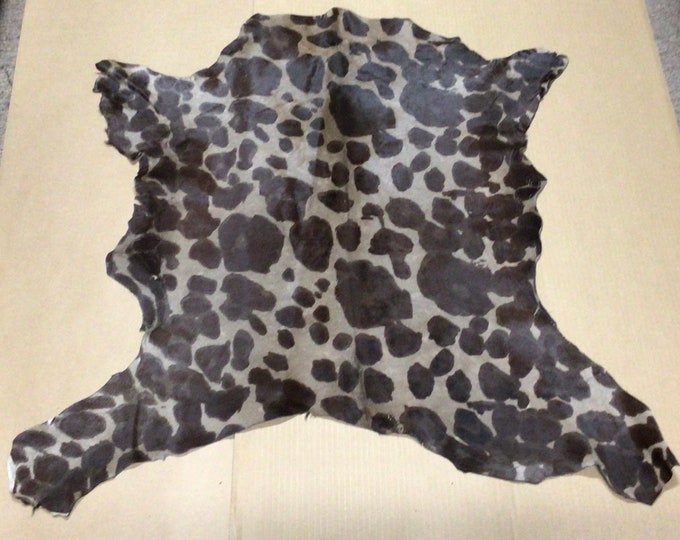 Brown on Brown Giraffe Pattern Hair on Calf Hide, Leather Hide. CALF807