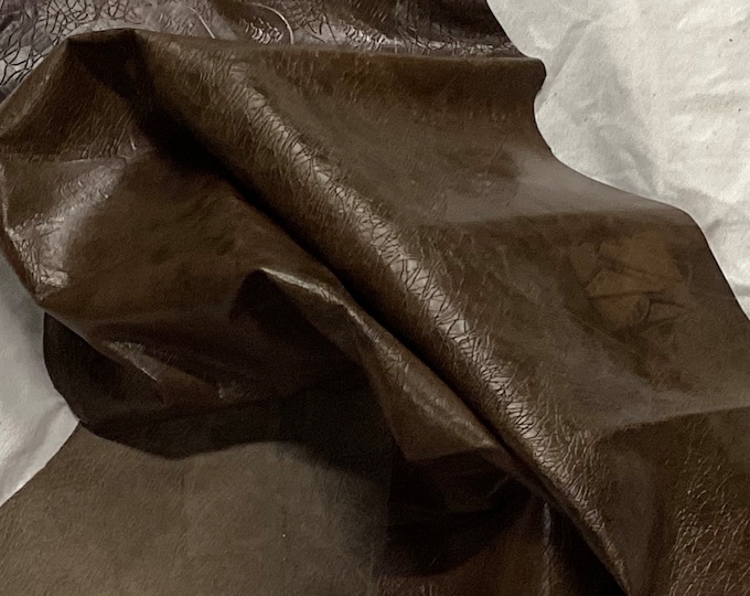Olive Embossed Lesther Lambskin.  LAMB7609