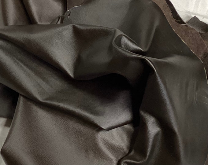 Dark Brown Blackhearth Leather Cowhides, TOWN4507