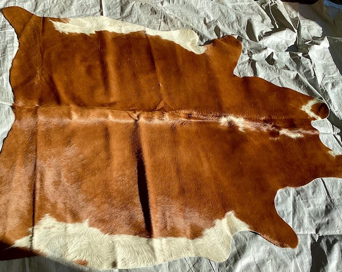 Hereford Hair on Cowhide. Rugs, Upholstery Leather,  HOH855
