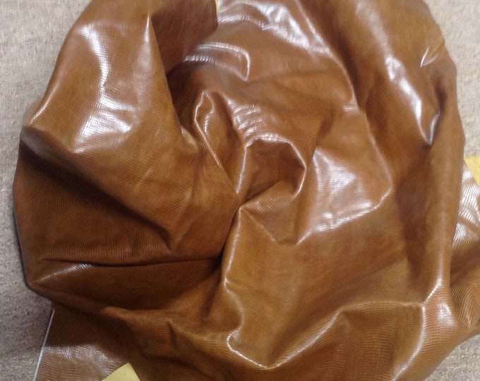 Golden Brown Gecko Embossed Leather Cowhide Remnant DD4047