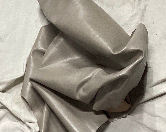 Beige Leather Lambskin.  LAMB7821