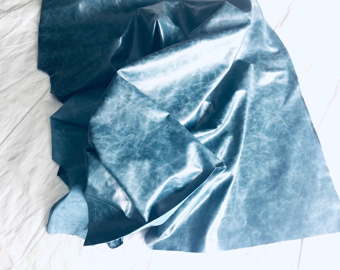 Distressed Wyoming Blue Cowhide Leather: Soft Upholstery Crafting. CL374