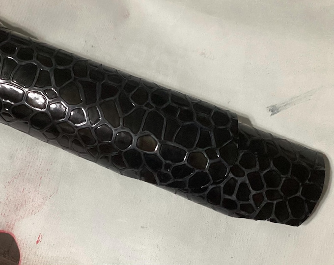10 square feet Black Embossed Gator Leather Cowhide Remnant, CA740