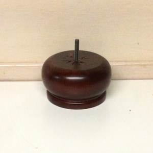 Mahogany Finish Bun Wooden Furniture Legs in 2 or 4 Pack. DA1033